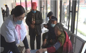 臨沂市第三人民醫(yī)院南丁格爾志愿服務(wù)隊走進(jìn)梅家埠街道辦事處