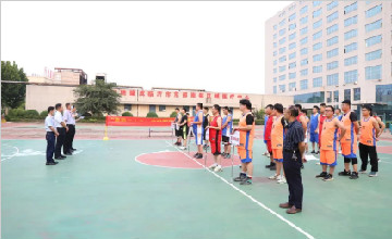 臨沂市第三人民醫(yī)院“喜迎二十大、奮進(jìn)新征程”籃球比賽開始啦