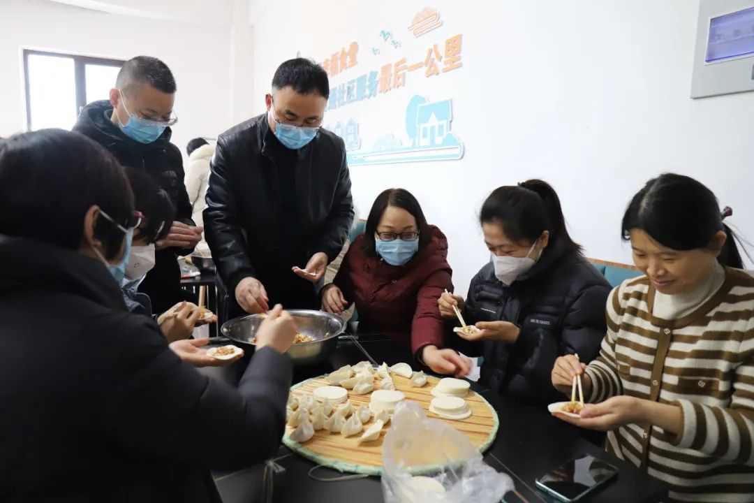 我們的節(jié)日——臨沂市第三人民醫(yī)院走進(jìn)恒大社區(qū)開展“溫暖冬至，愛在社區(qū)”志愿活動(dòng)